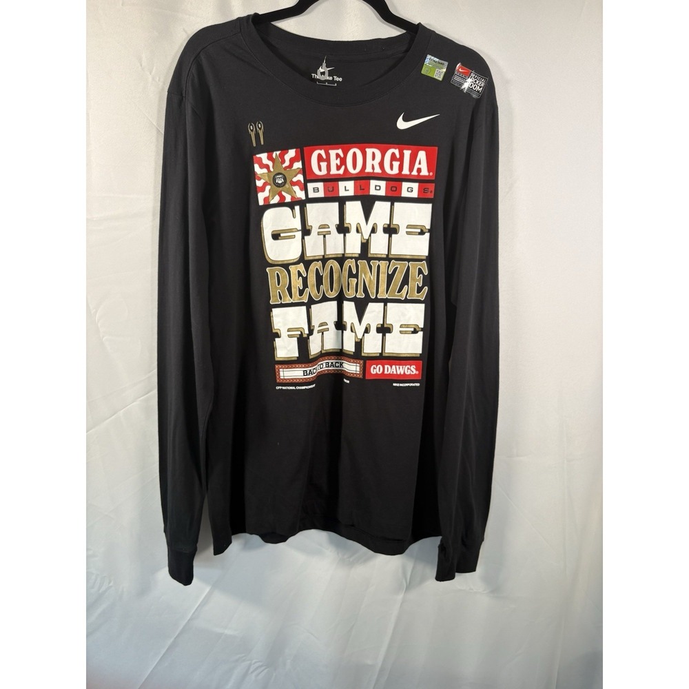 The Nike‎ Tee Shirt size L georgia Bulldogs short sleeve pullover new